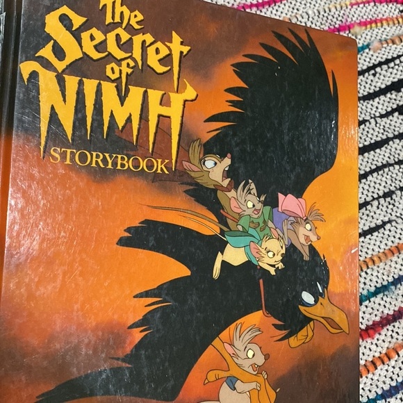 The Secret of NIMH Vintage Storybook 1982 Golden Book - Picture 4 of 11